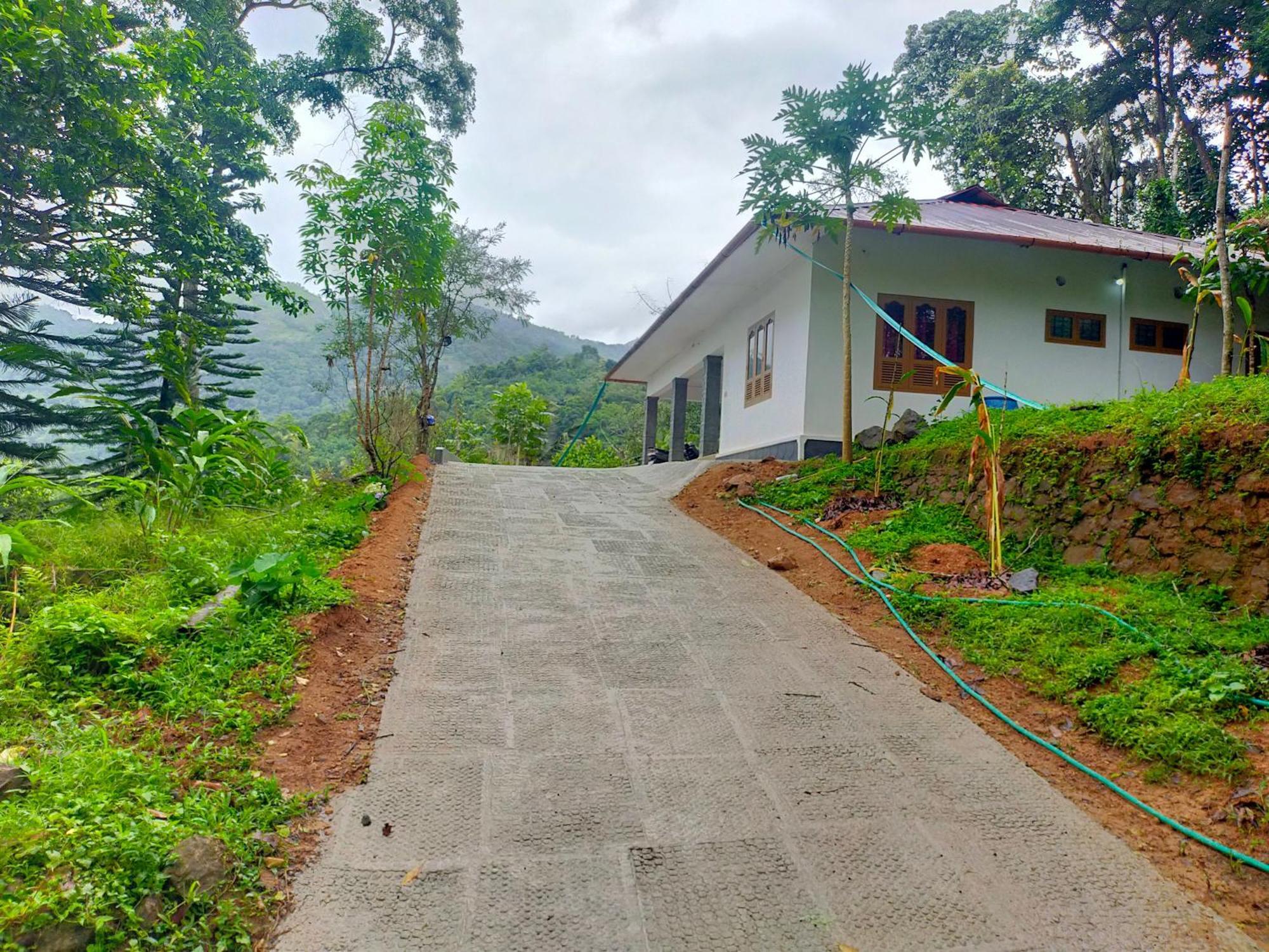 Anivilla Holiday Home Kunjithanny Anachal Экстерьер фото