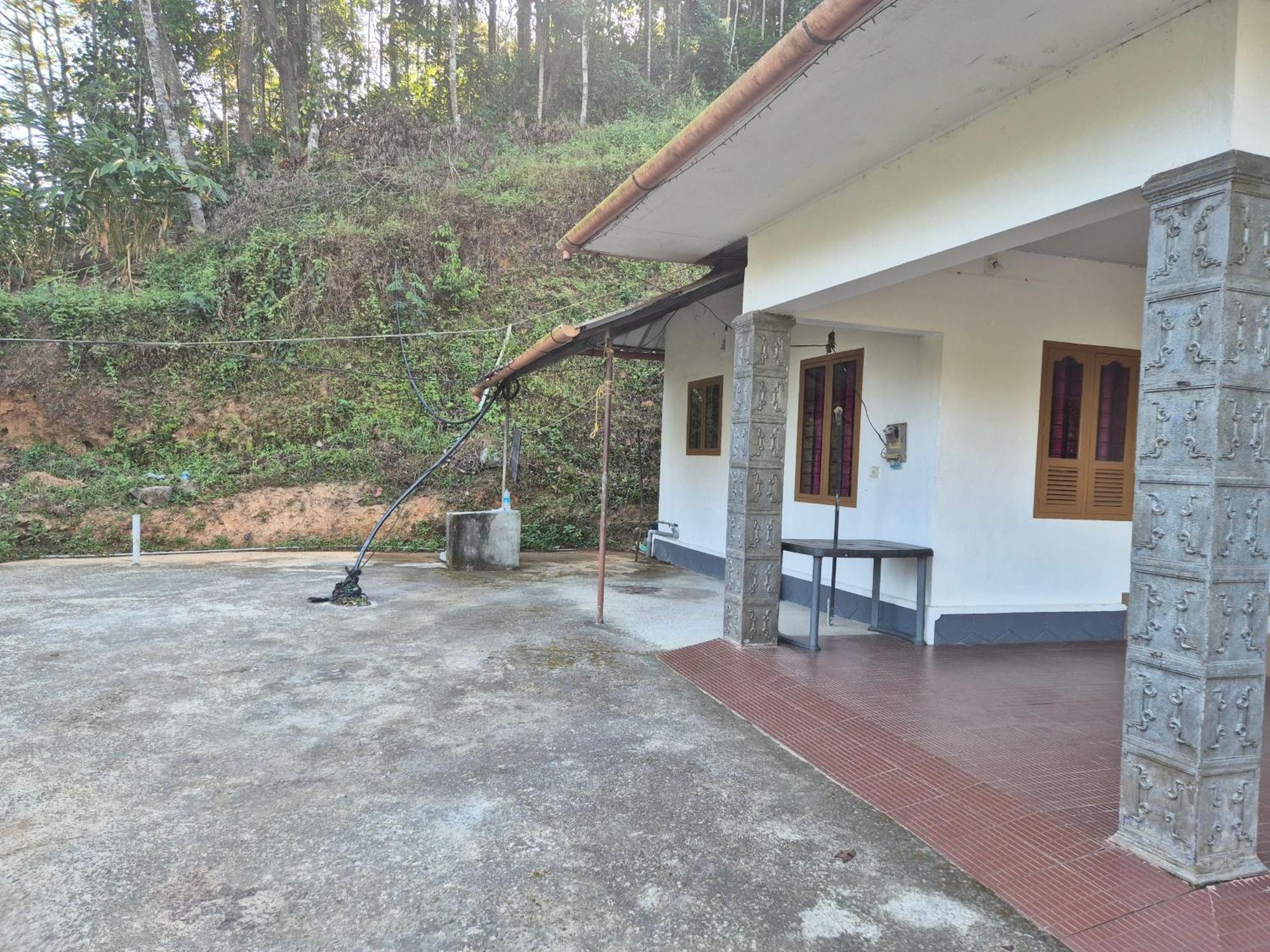 Anivilla Holiday Home Kunjithanny Anachal Экстерьер фото